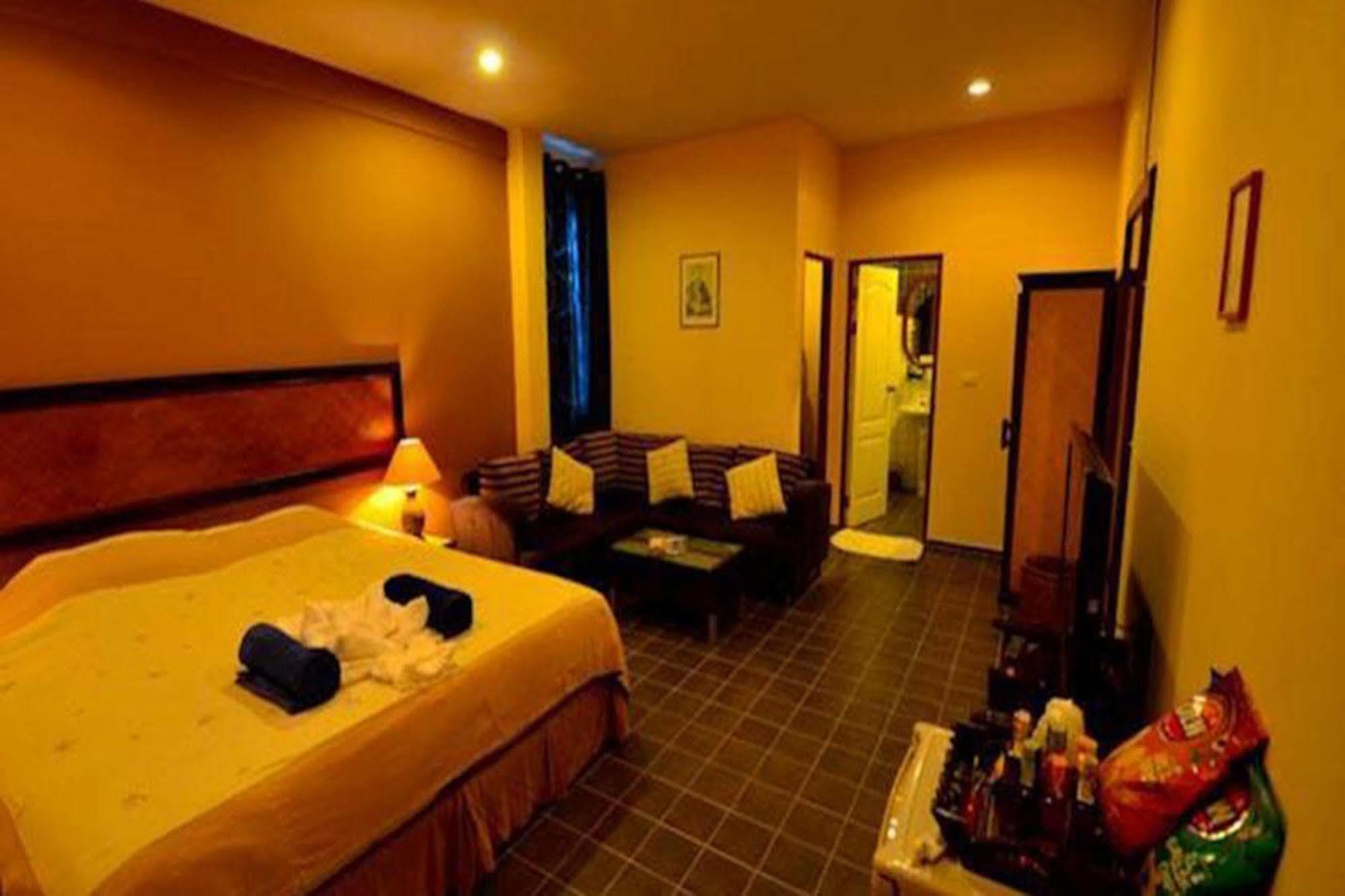 Buffalo Bill Hotel Ко Чанг Екстериор снимка